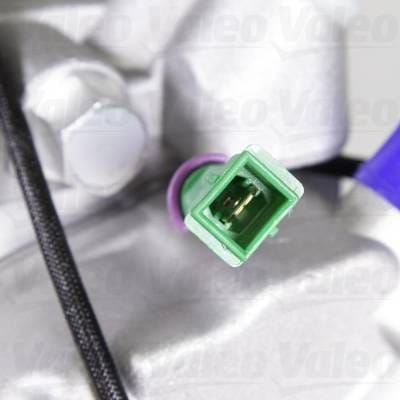 New OEM Valeo A/C Compressor Compatible With Volkswagen Passat 2001-2005 By Part Numbers 351126981 thumbnail 3