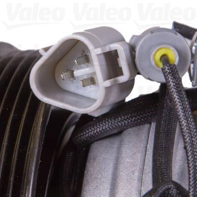 New OEM Valeo A/C Compressor Compatible With Toyota 2000-2005 By Part Numbers 4711329 6512360 68311 thumbnail 4