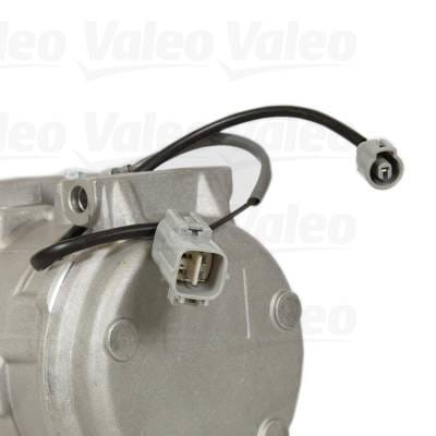 New OEM Valeo A/C Compressor Compatible With Toyota Camry 1997-2001 By Part Numbers 4711217 6511537 thumbnail 4