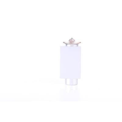 New A/C Expansion Valve Compatible With Volvo S60 T5 By Part Numbers 999311 Lr003182 Lr009786 thumbnail 4