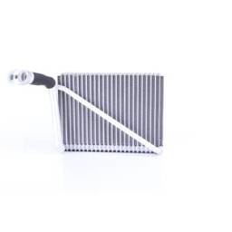 A/C Evaporator Core Compatible With 1998-2005 Volkswagen Passat Gls 1.8L 2.8L L4 V6 8D1820103c
