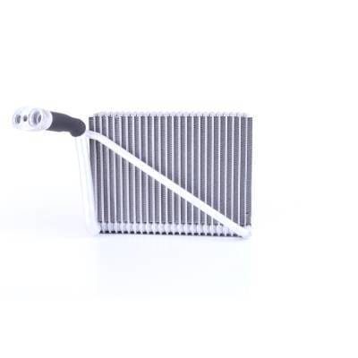 A/C Evaporator Core Compatible With 1998-2005 Volkswagen Passat Gls 1.8L 2.8L L4 V6 8D1820103c