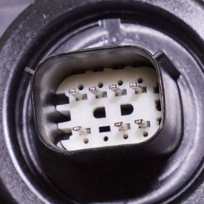 Headlight Compatible With 2016-2020 Dodge Durango 3.6L 5.7L V6 Hellcat Right Passenger Side Halogen thumbnail 13