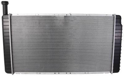 New Radiator Assembly Compatible With Chevy 03-04 Express 1500 2500 4.3L 5.3L V6 V8 262 323 Cid