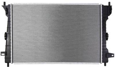 New Radiator Assembly Compatible With Lincoln 98-02 Town Car 4.6L V8 281 Cid W/Auto Trans Cu2157 670 thumbnail 3