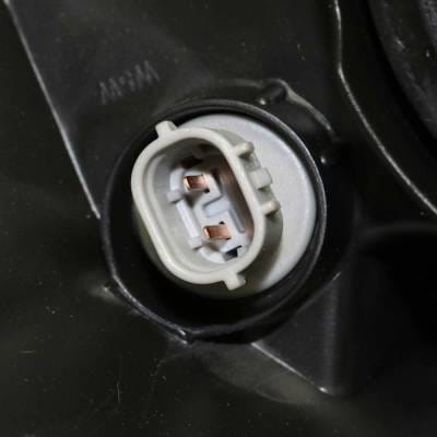 Headlight Compatible With 2016-2018 Toyota Tacoma 2.7L 3.5L I4 Right Passenger Side Halogen thumbnail 15