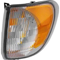 New Left Front Turn Signal Light Compatible With International 9400I Sba Base 6 Cyl 11.1L 9400 Base