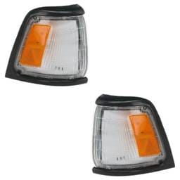 New Pair Of Corner Light Compatible With Toyota Pickup Base 4 Cyl 2.4L 1989-1991 By To2521122