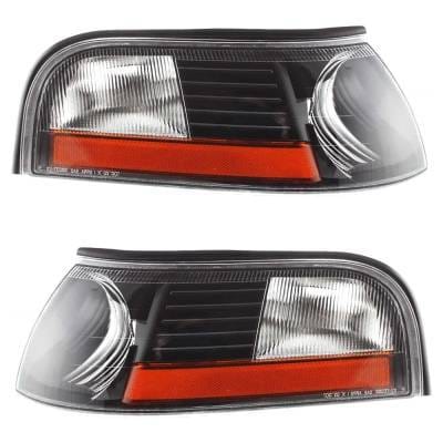 New Pair Of Corner Light Compatible With Mercury Marauder Base 2003-2004 By Fo2521172 3W3z13200ba