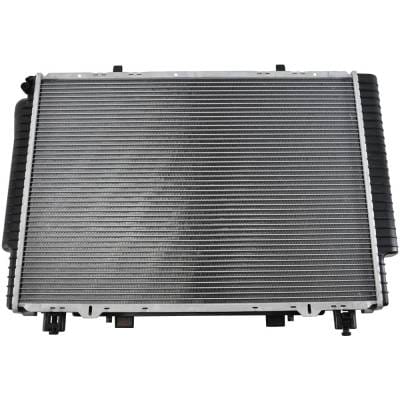 New Radiator Compatible With Blazer Suburban By Part Numbers Cu624 20760 52467232 52467235 52467236 thumbnail 4