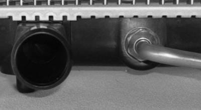 New Radiator Assembly Compatible With Suzuki 01-05 Grand Vitara Xl-7 2.0L 2.5L 2.7L L4 V6 2500Cc thumbnail 7