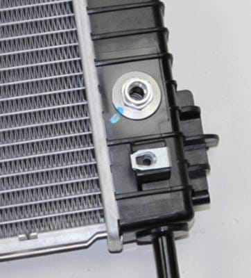 New Radiator Assembly Compatible With Saturn 07-10 Outlook 07-10 3.6L V6 217 Cid 15226650 438142 thumbnail 4
