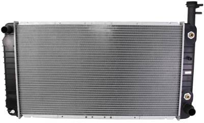 New Radiator Assembly Compatible With Chevy 04-08 Express 1500 2500 3500 4.3L 5.3L V6 V8 431430 thumbnail 3