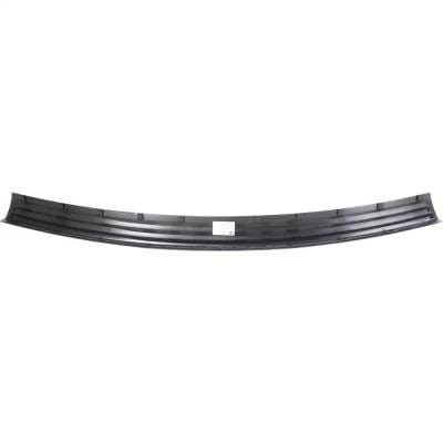 New Center Bumper Step Pad Compatible With Cadillac Escalade Premium 8 Cyl 6.2L Escalade Base 8 Cyl thumbnail 12
